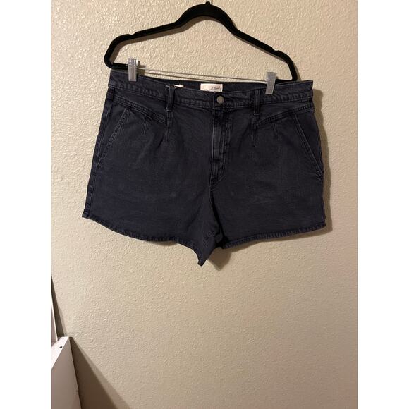 Universal thread women’s high-rise midi shorts 16/33R - Picture 1 of 6